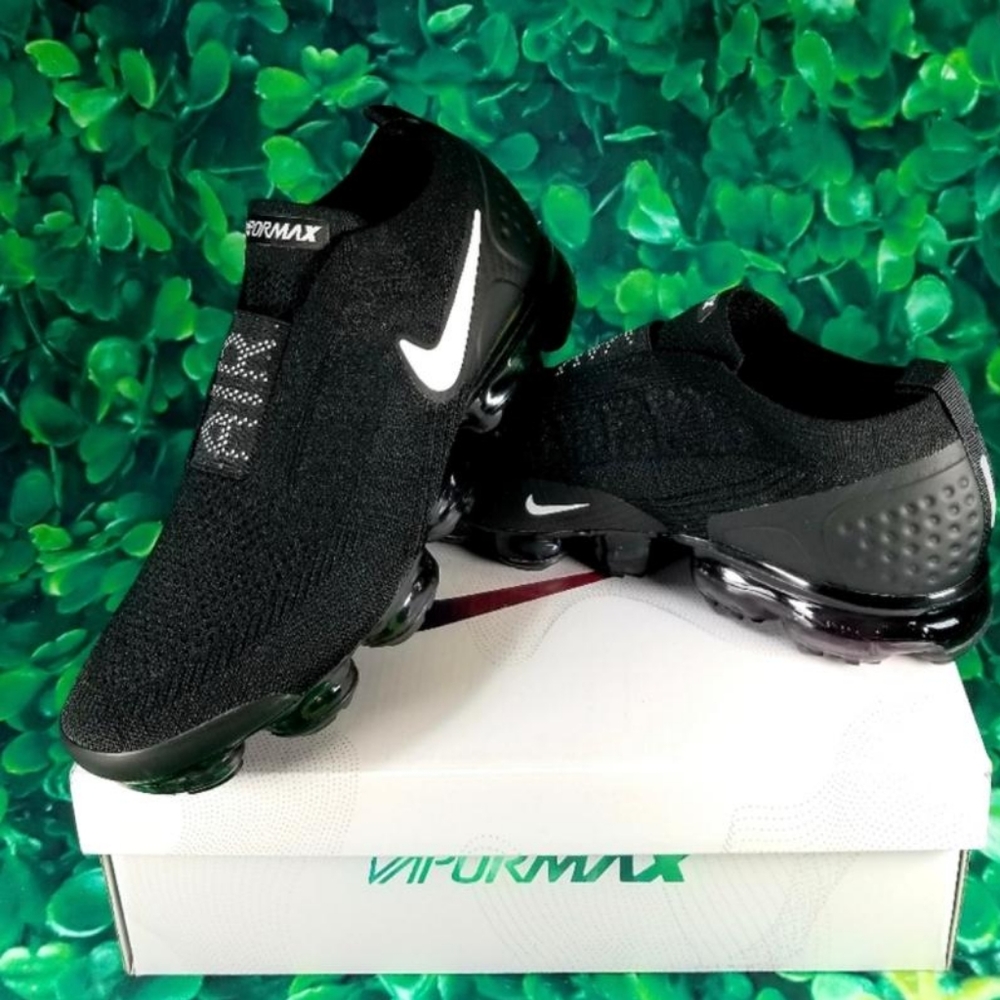 Nike Air Vapormax black Laceless Sneakers - Picture 7 of 16